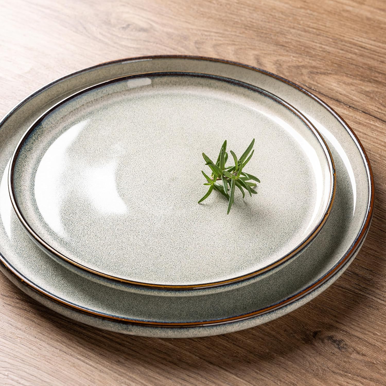 Green Wheat 18-Piece Reactive Glaze Stoneware Dinnerware